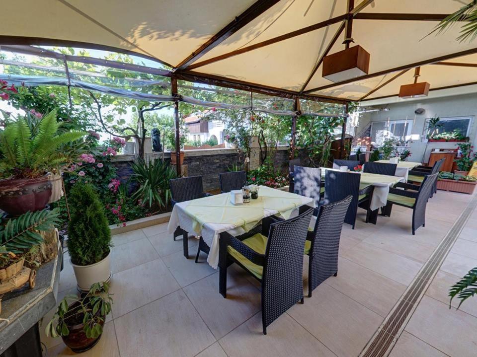 Family Hotel Gogov Синеморець Екстер'єр фото