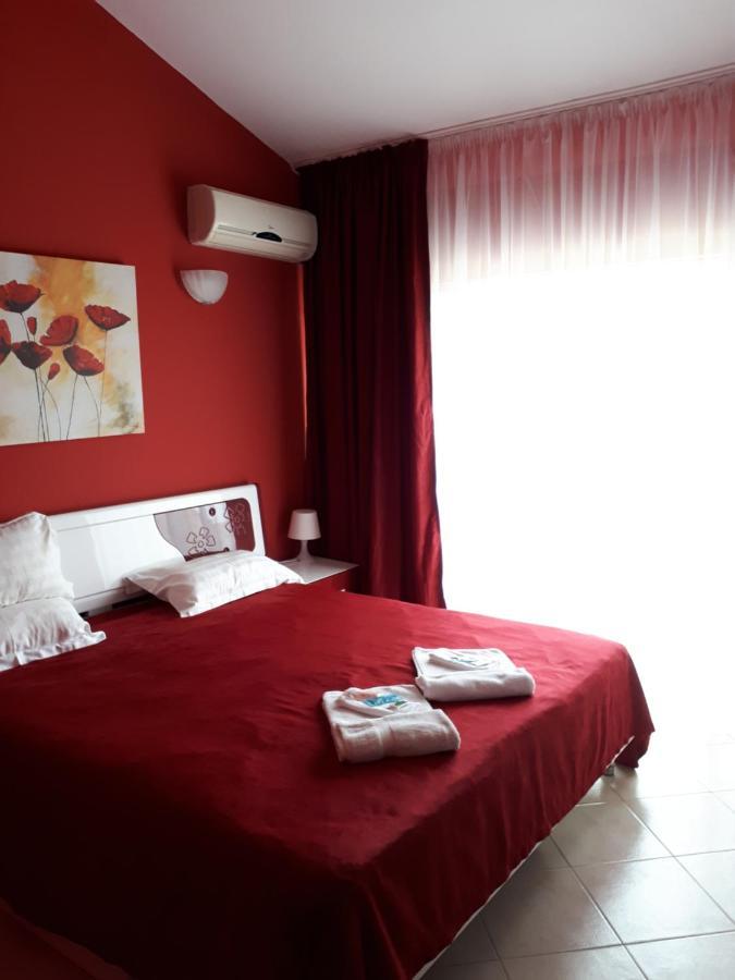 Family Hotel Gogov Синеморець Номер фото
