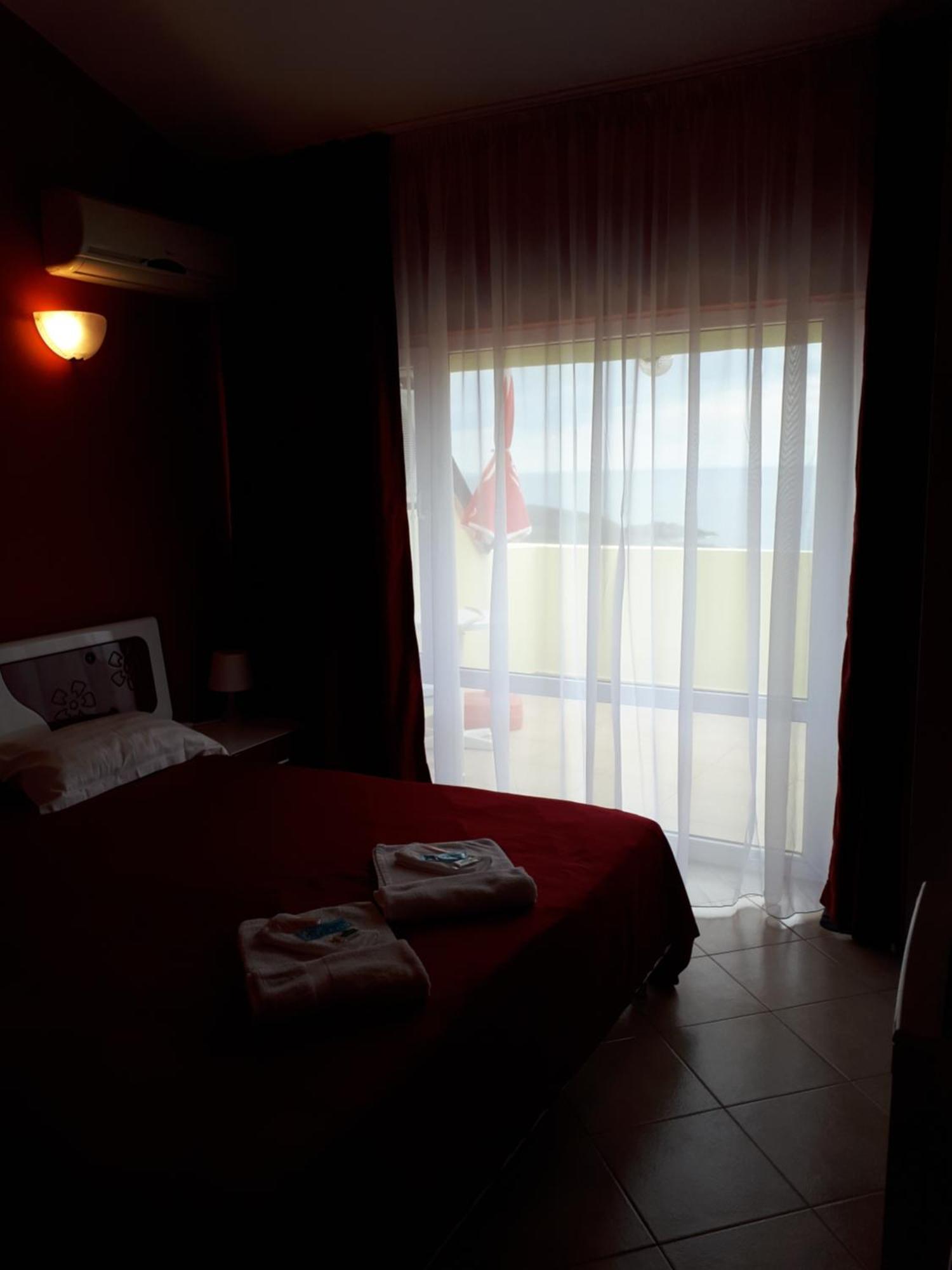 Family Hotel Gogov Синеморець Номер фото